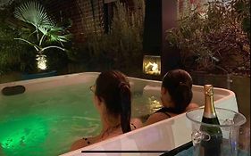 Le jacuzzi de Marie