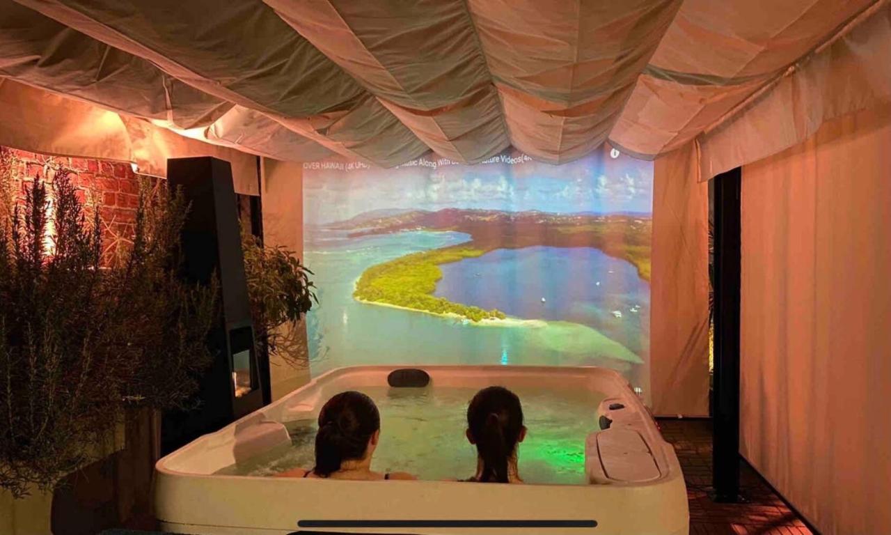 Appartement Le jacuzzi de Marie à Tourcoing Extérieur photo